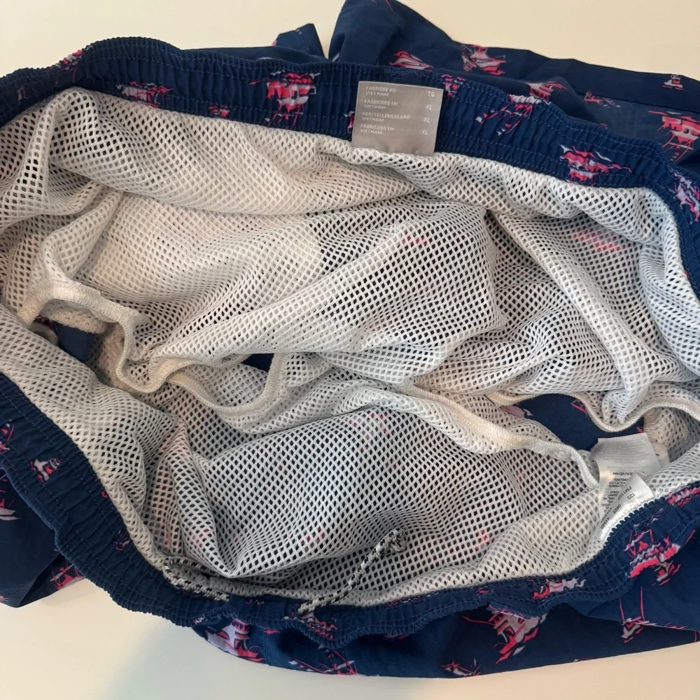 Columbia PFG Blue w/ Pink Sail Boats Swim Trunks Fishing Mesh Shorts Mens XL 132